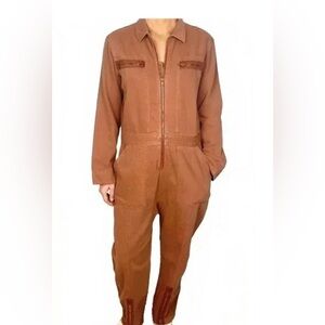 Sandrine Rose Tan Jumper with zippers